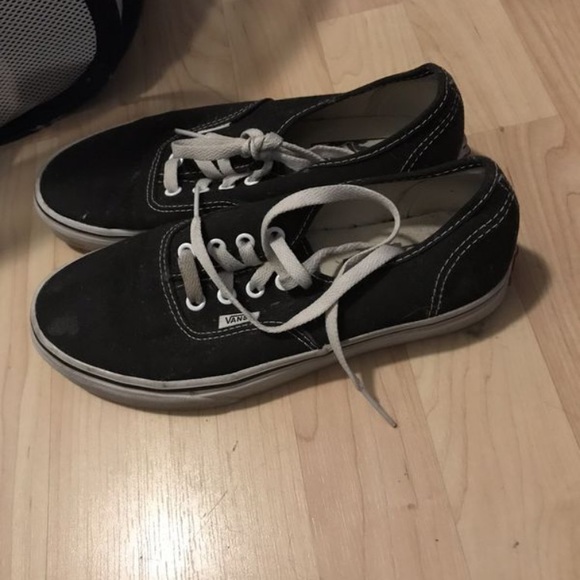 Vans - Picture 1 of 2